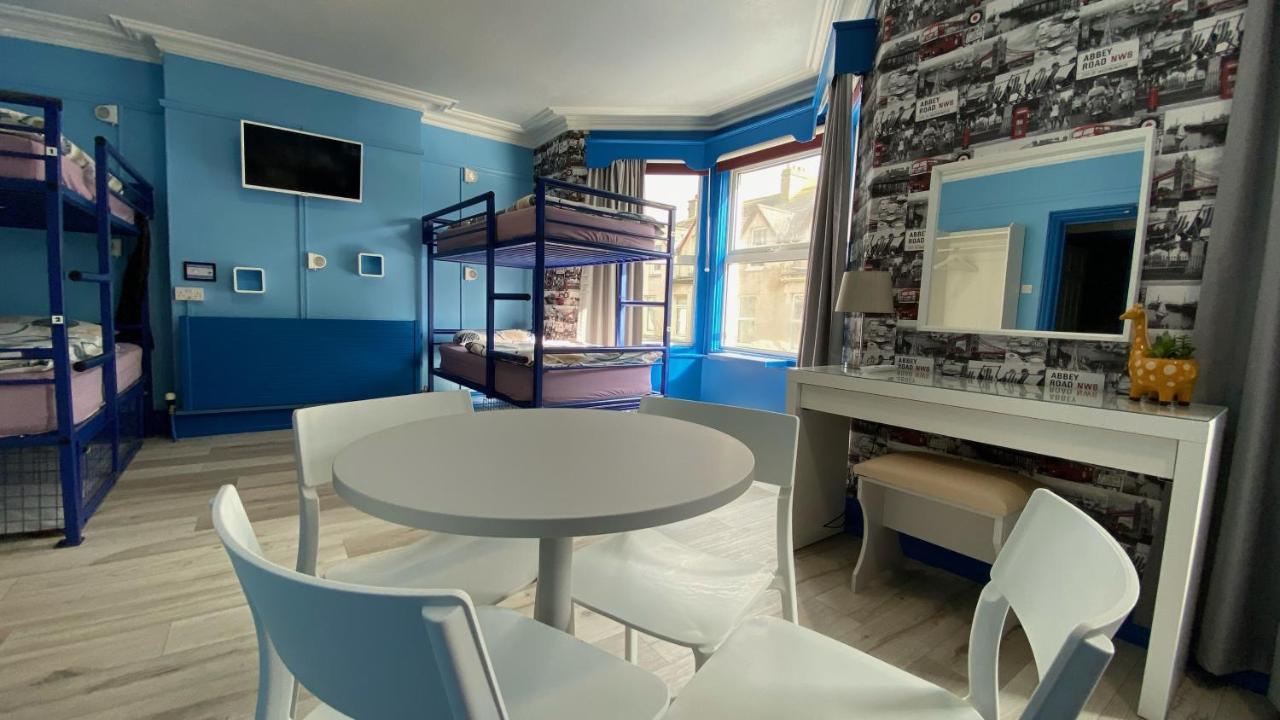 Portrush Holiday Hostel Guesthouse Portrush