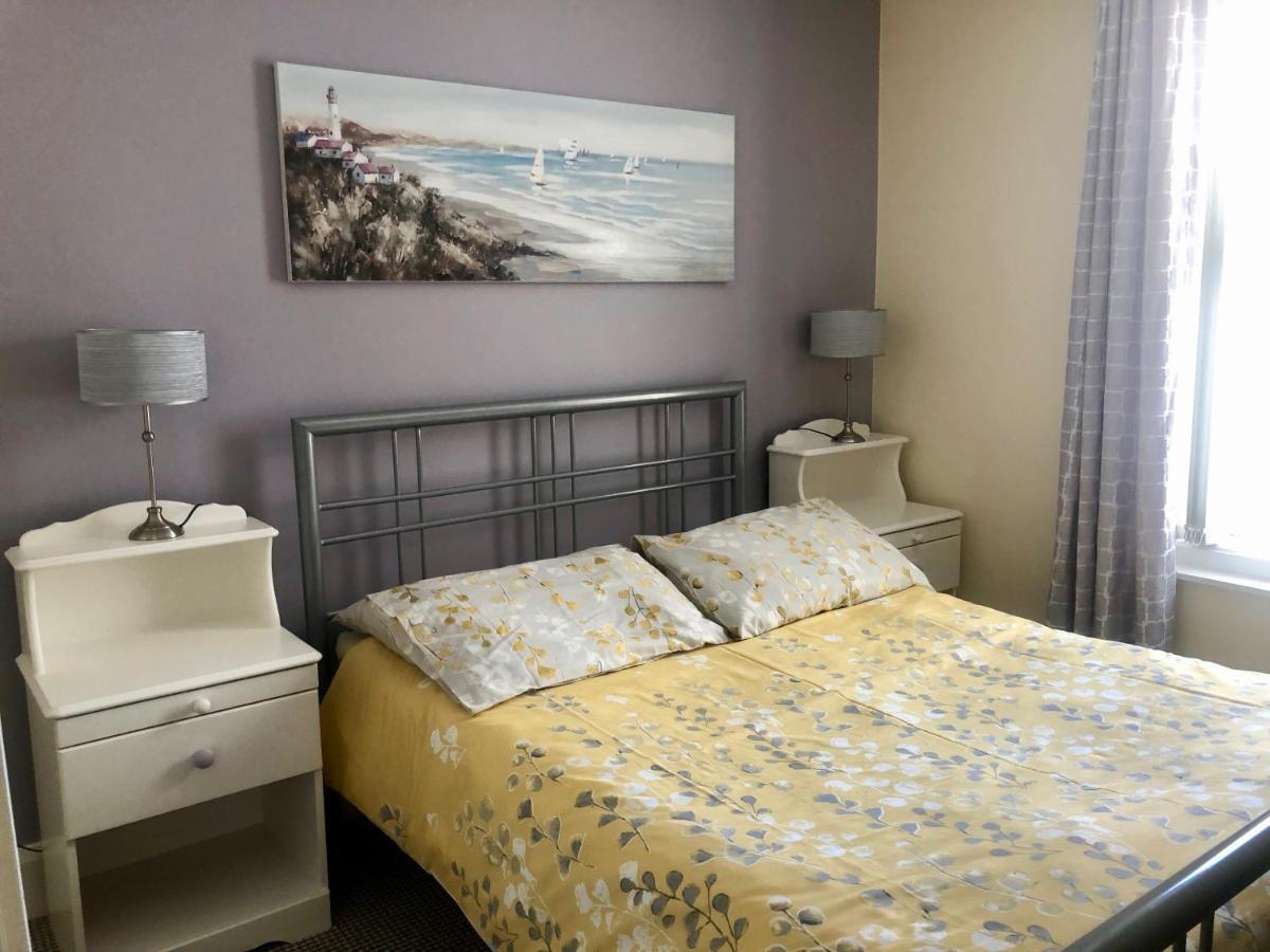 Portrush Holiday Hostel Guesthouse *