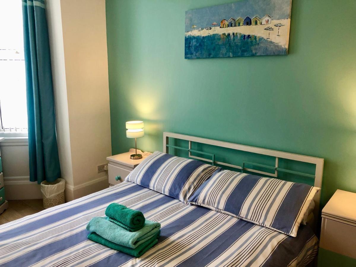 Portrush Holiday Hostel Guesthouse *