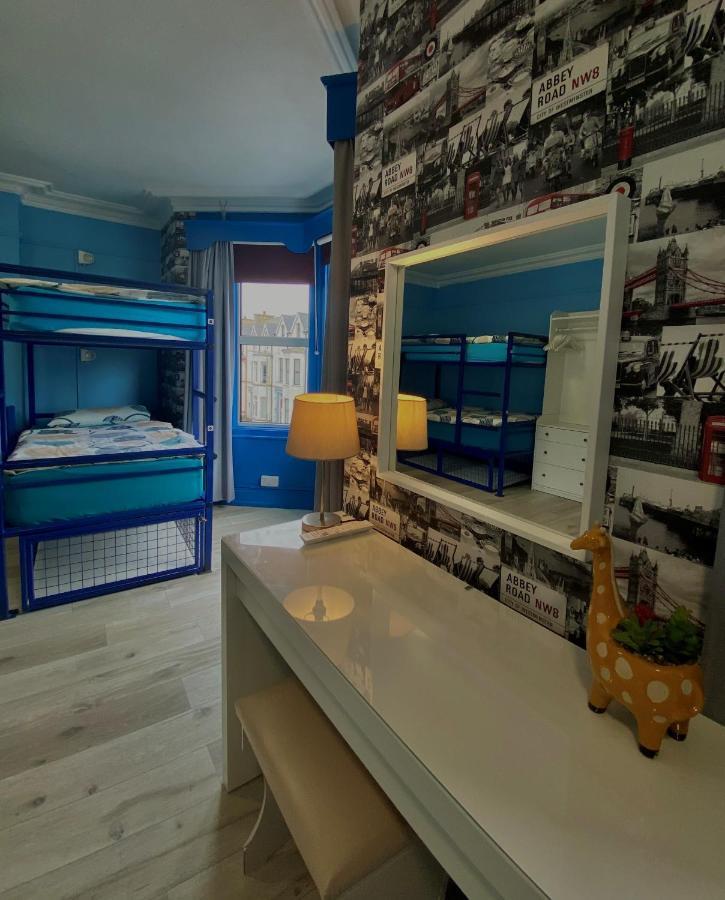 Portrush Holiday Hostel Guesthouse