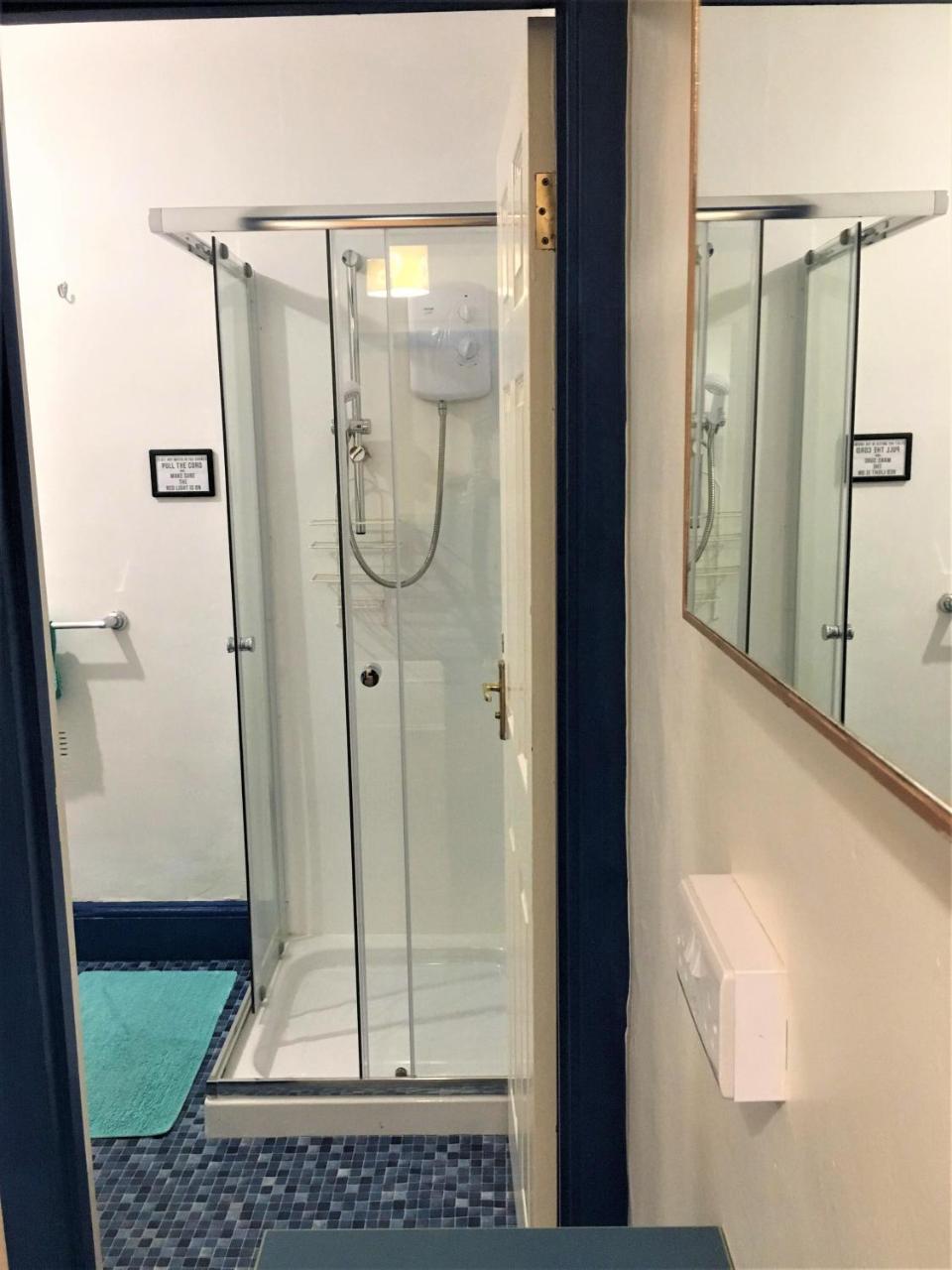 Portrush Holiday Hostel Guesthouse Portrush
