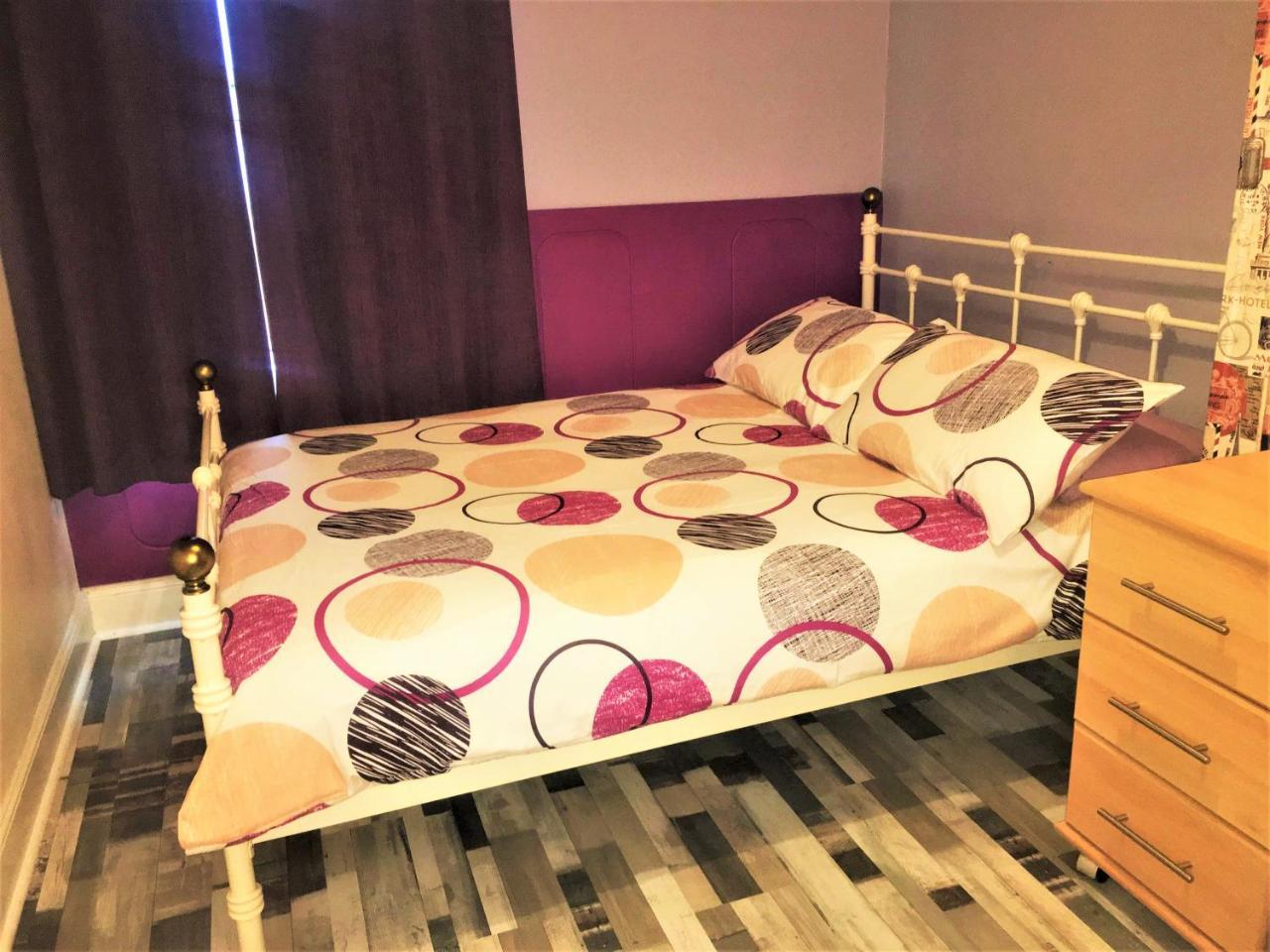Portrush Holiday Hostel Guesthouse