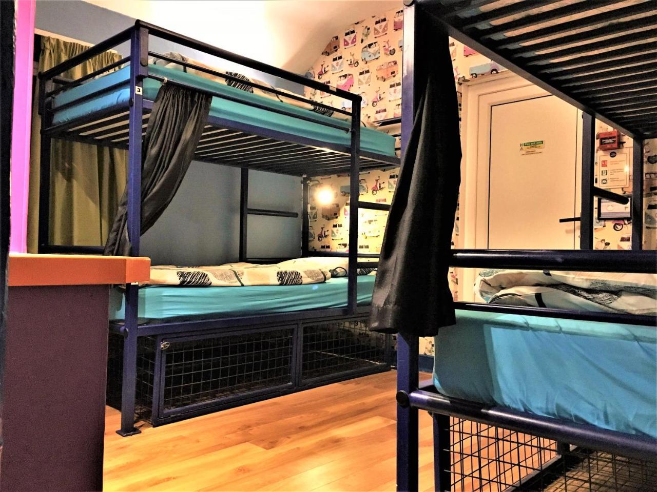 Portrush Holiday Hostel Guesthouse